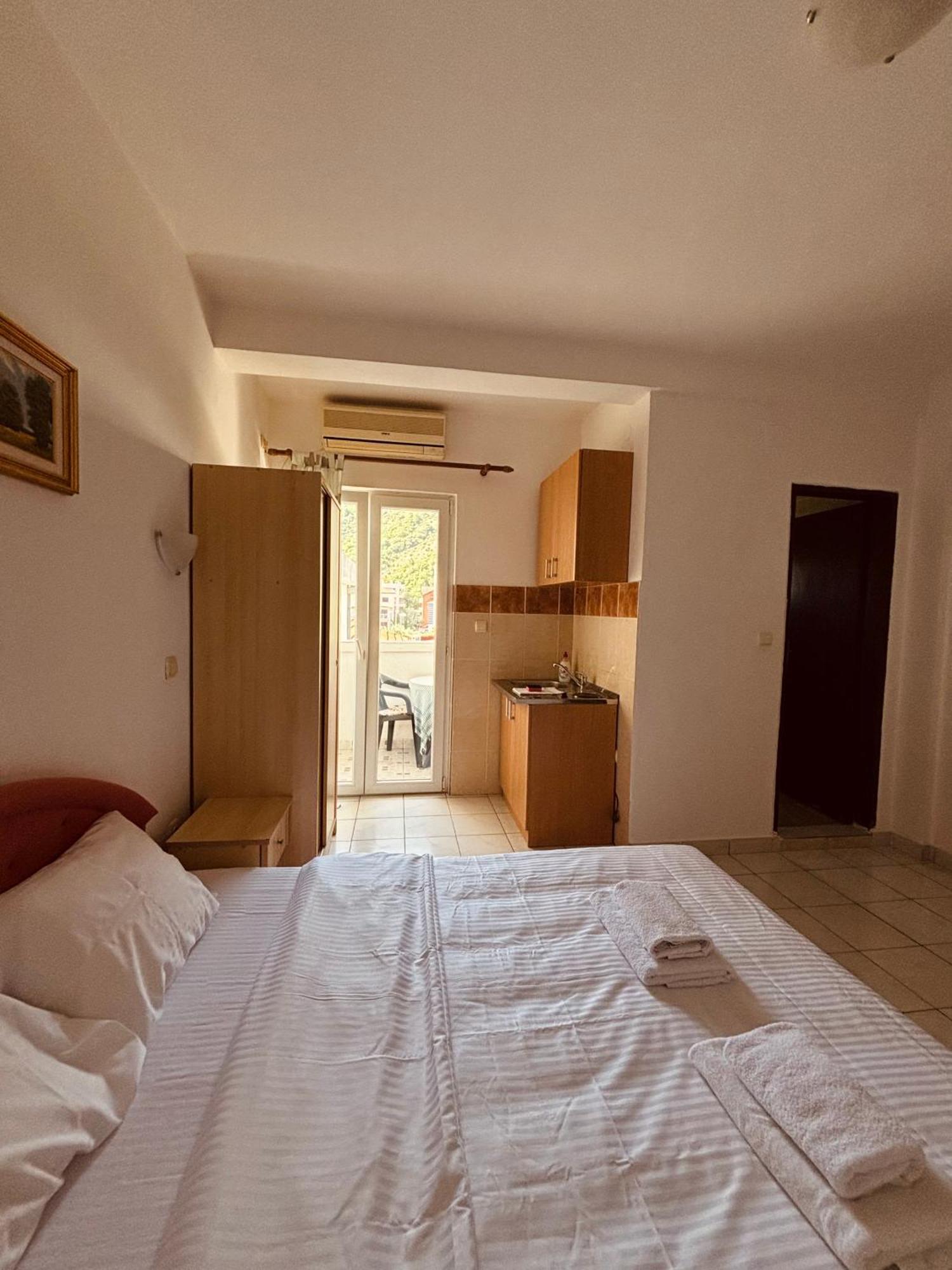 Studio Apartmani Lemon Budva Kültér fotó